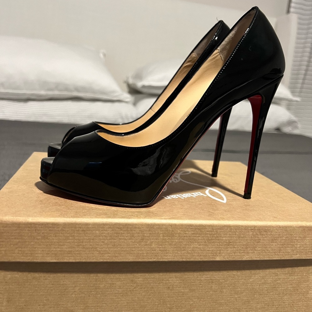 Christian Louboutin very prive 120 heel size 38.5